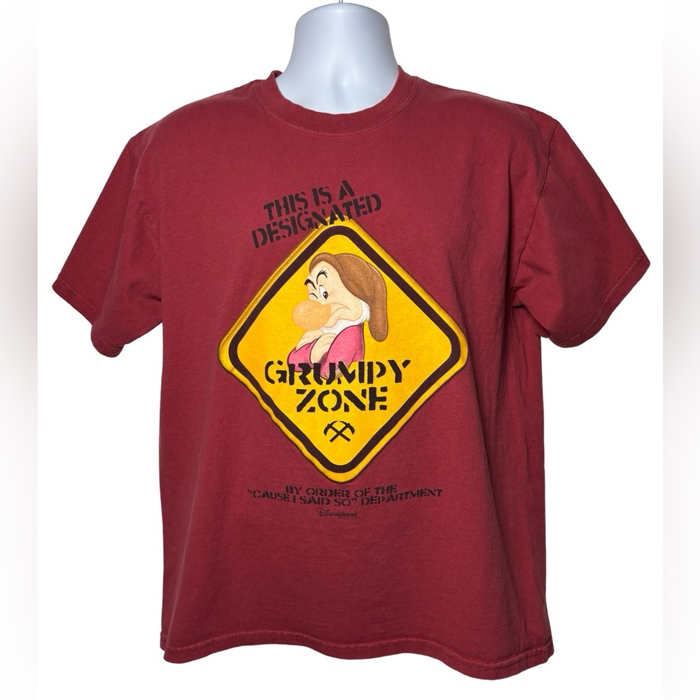 Disneyland Resort Designated Grumpy Zone T-Shirt Snow White Cotton Maroon SZ L